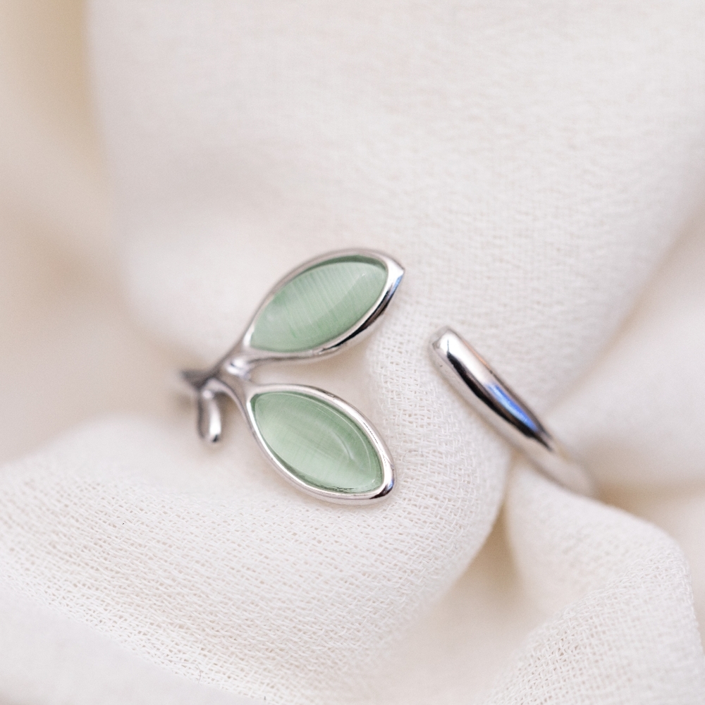 Spring Leaf Ring (S925) - Picture 5 of 9